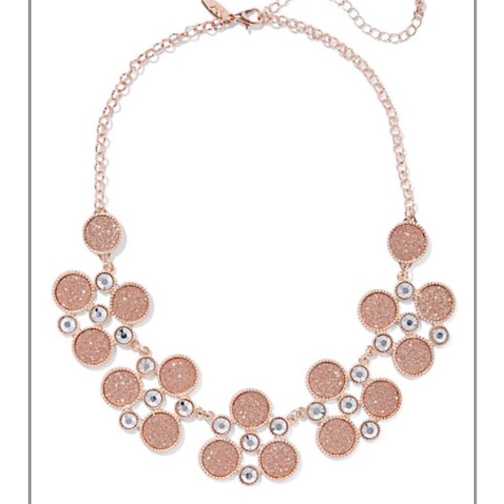 GLITTERING CIRCLE NECKLACE New York and Company